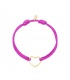 Fuchsia roze stoffen armband met een harten bedel