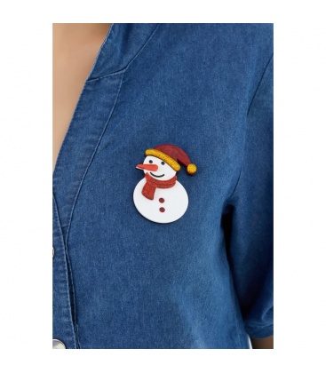 Sneeuw pop broches met groen sjaaltje en kerstmuts